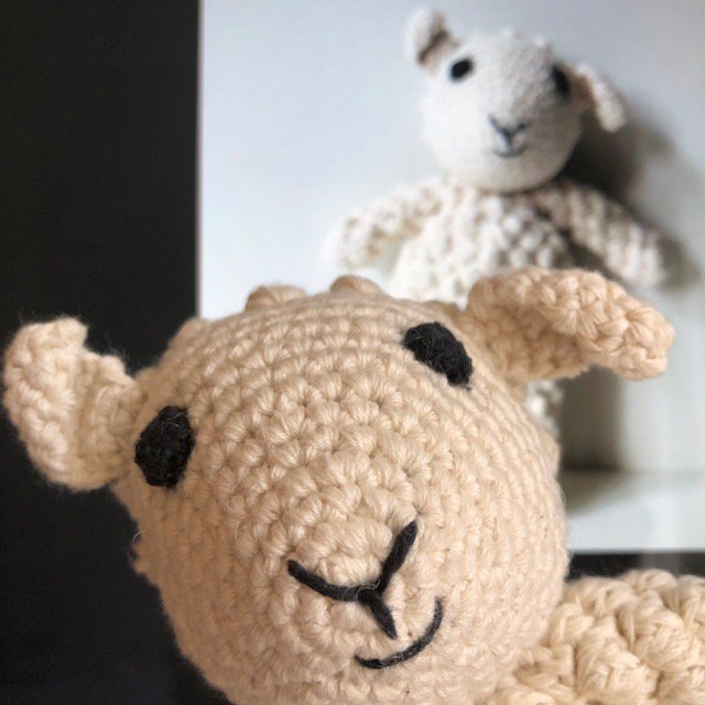 Luna-Leena lam Dolly knuffel gebroken wit - biologisch katoen